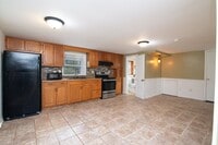 Building Photo - 2 bedroom 1 bath basement apartment with washer and dryer in Forest Hills, Cullowhee NC available...