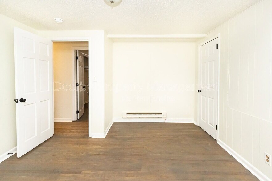 Building Photo - 5270 Rotary Dr