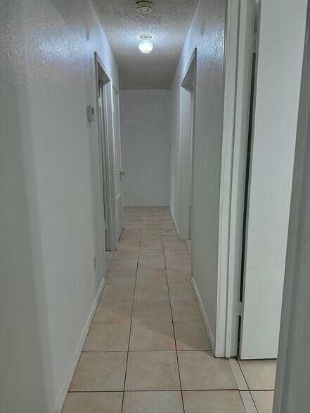 Hallway - 4101 E Lopez Dr