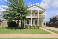 Building Photo - 626 N Tennyson Ln