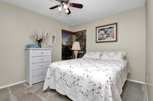 Building Photo - 4274 Gillot Blvd