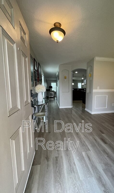 Building Photo - 11814 Lindsey Lake Drive