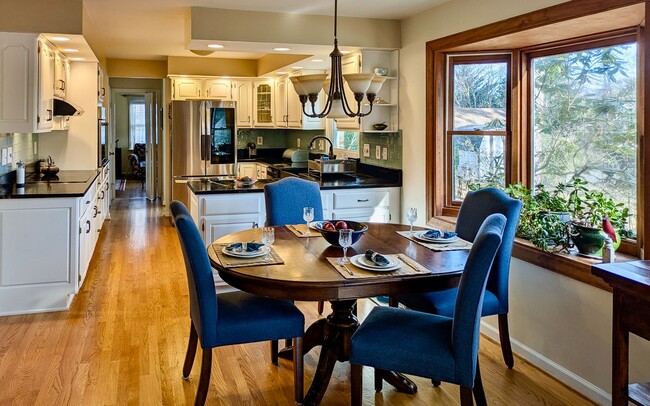 Building Photo - Furnished 3-Bedroom Home Near Darden - UVA