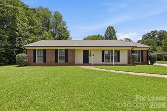 Building Photo - 4609 Randolph Rd
