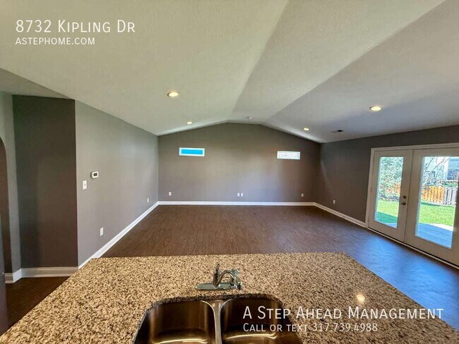 Building Photo - 8732 Kipling Dr