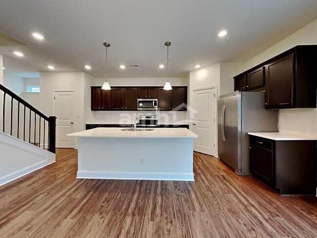 Building Photo - 133 Hazel Pk Dr