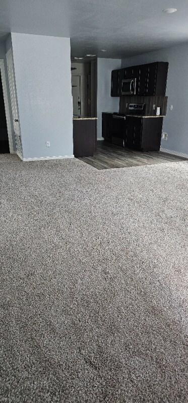 Building Photo - 411 E Day St