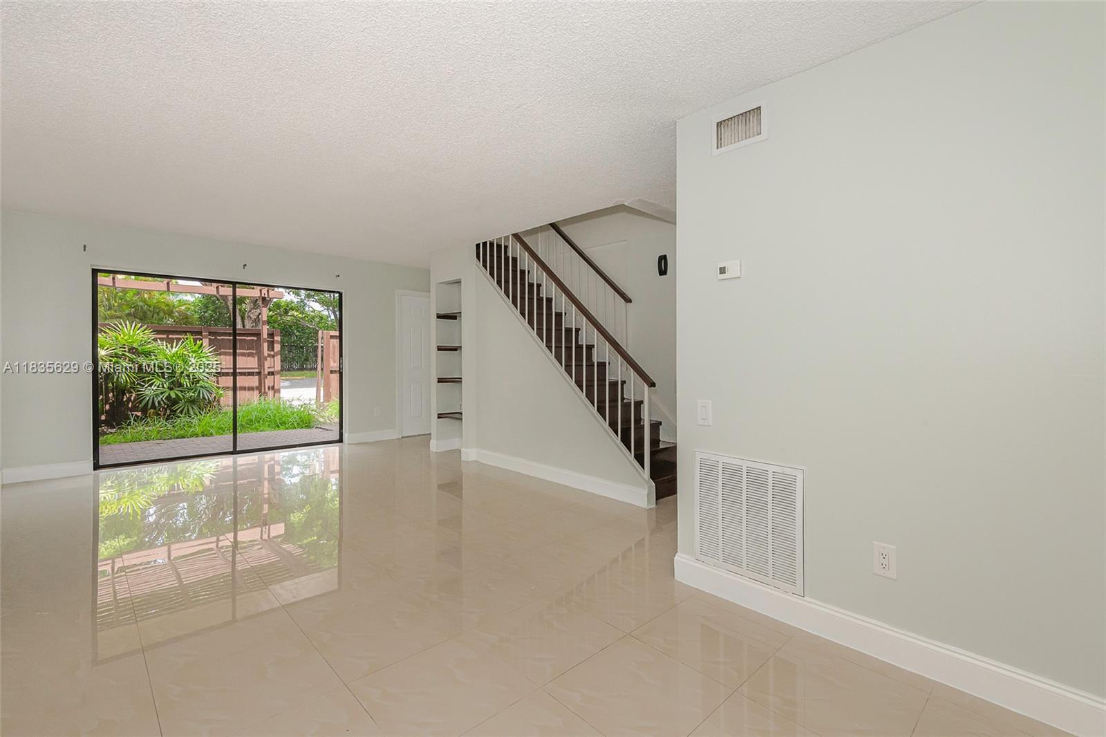 Building Photo - 6455 SW 116th Pl