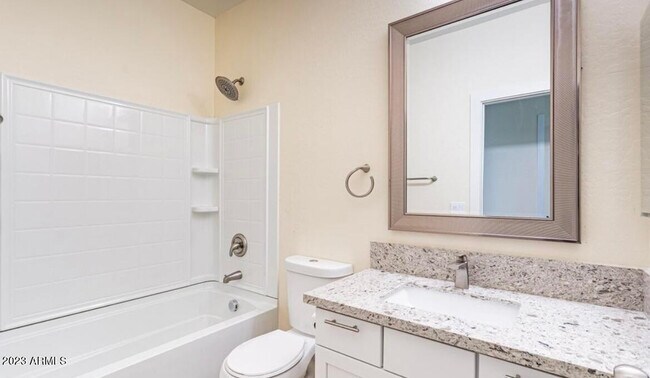 Building Photo - 411 N Central Ave