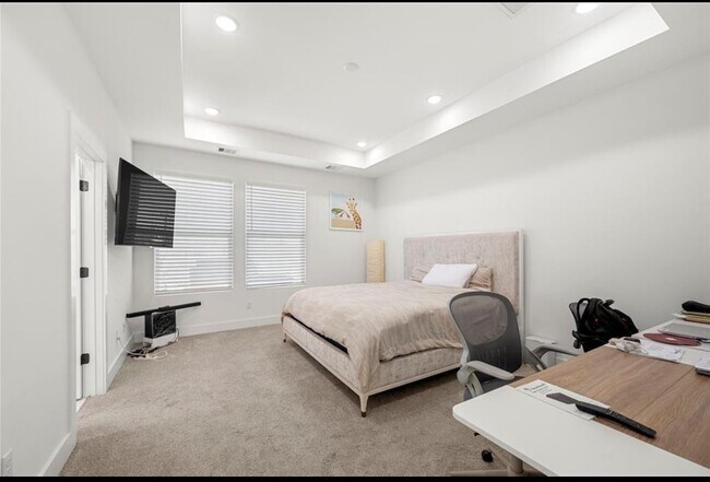 Building Photo - 2902 Rosalie St