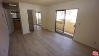 Building Photo - 1033 6th St