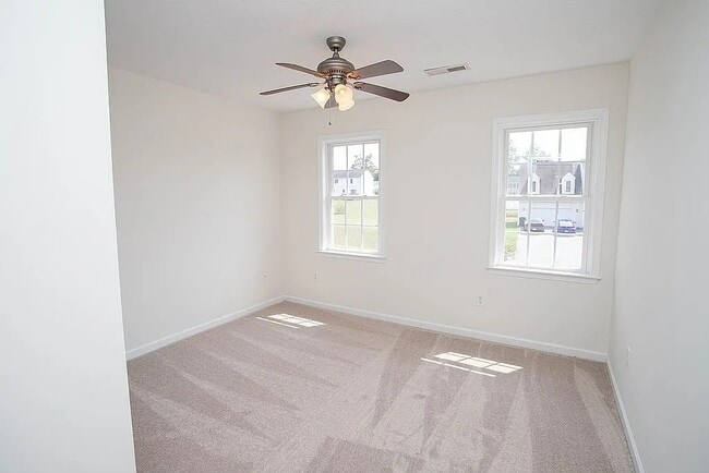 Building Photo - 96 Laurel Wood Dr