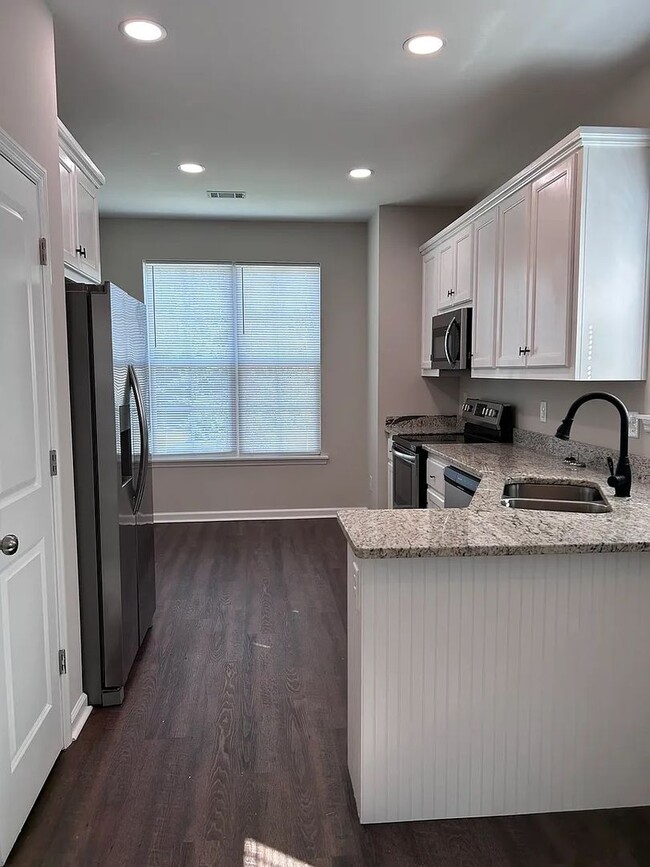 Building Photo - Carriage Lane Townhomes - North Augusta