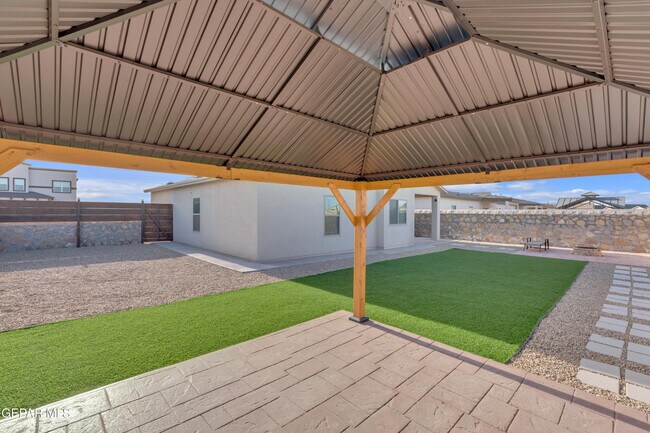 Building Photo - 11352 Hidalgo Dr