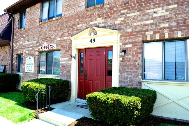 Building Photo - 720 W Centennial Ave