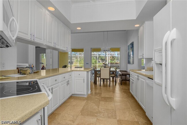 Building Photo - 28308 Moray Dr