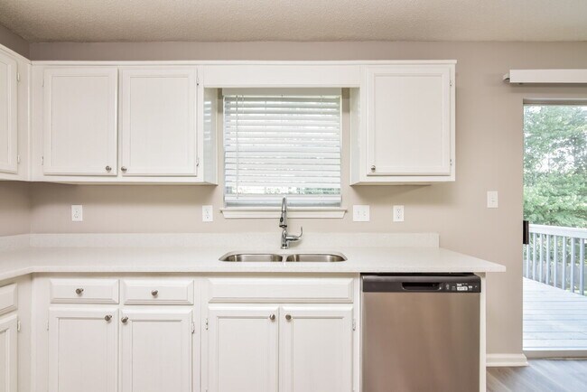 Building Photo - 3509 Mosswood Ln