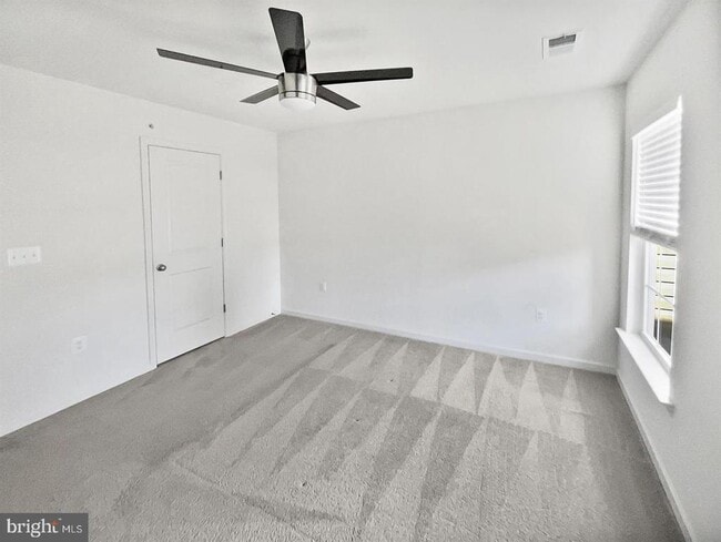 Building Photo - 8255 Knight Station Way