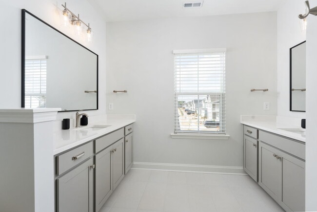 Building Photo - 1244 Trisail Ter