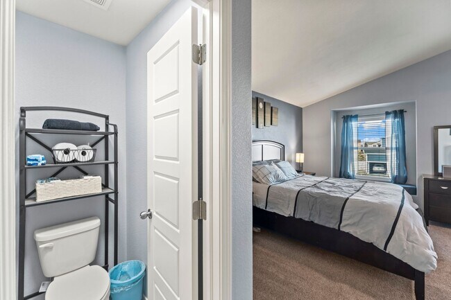 Building Photo - Beautiful 5-Bedroom, 4-Bathroom Home with ...