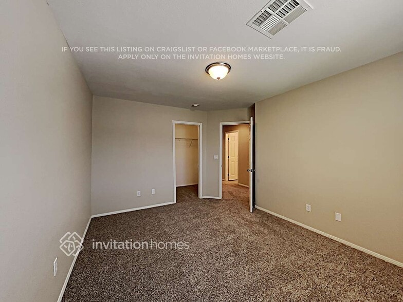Building Photo - 10536 Bella Camrosa Dr
