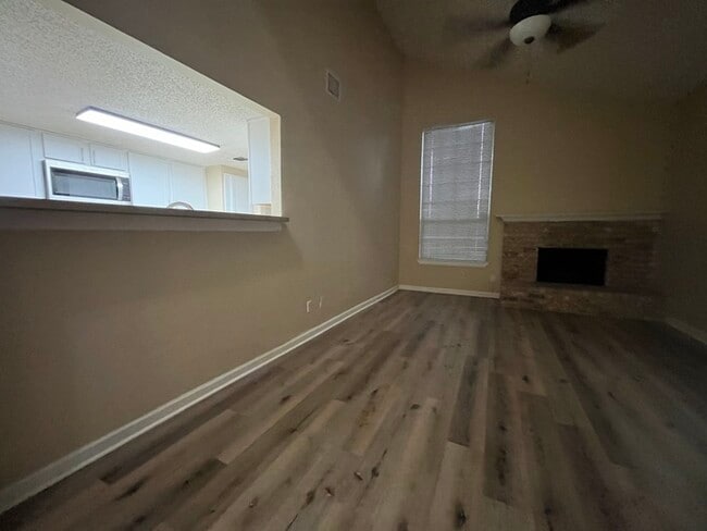 Building Photo - Remodeled townhome! 2 story with loft & 2 ...