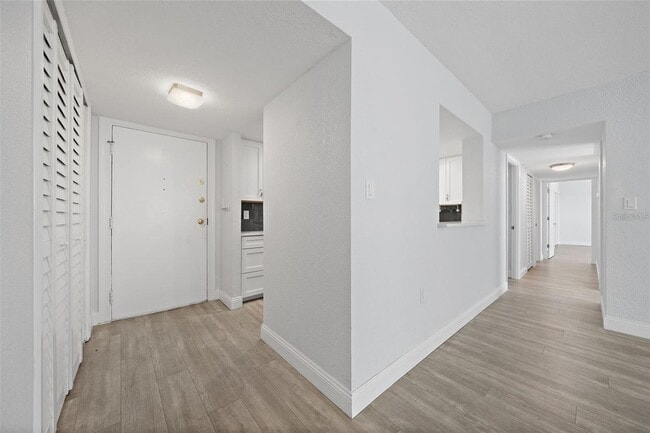 Building Photo - 4141 Bayshore Blvd