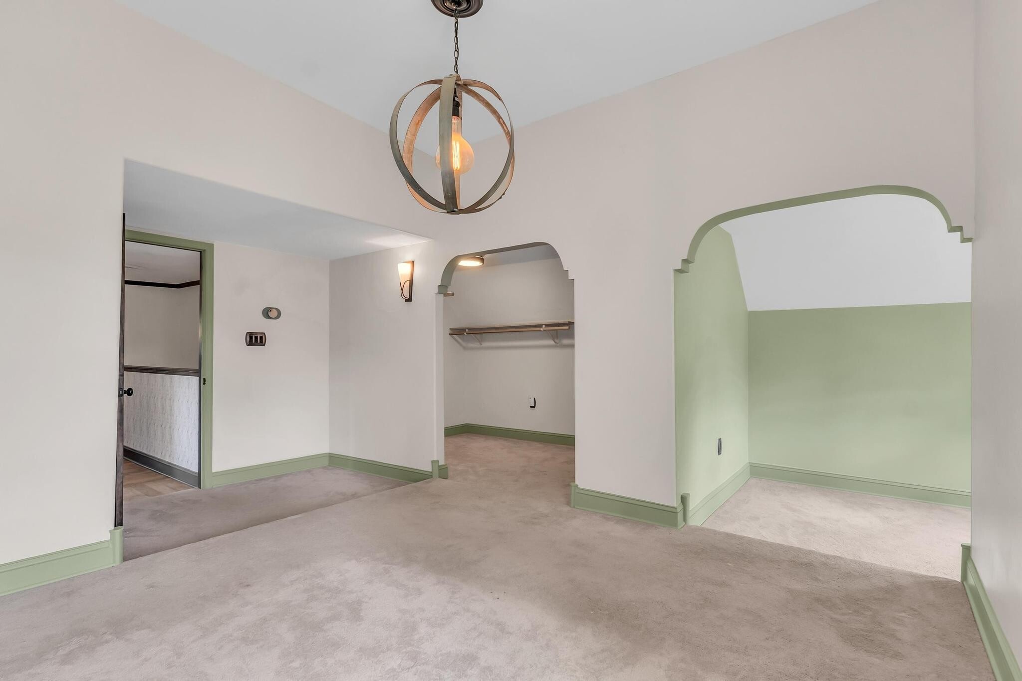 Building Photo - 1688 Overhill Rd