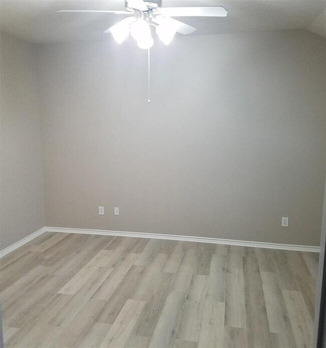 Building Photo - 3202 Pearl Bluff Ln