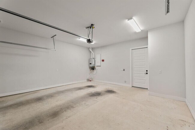 Building Photo - 4021 Manifest Ln