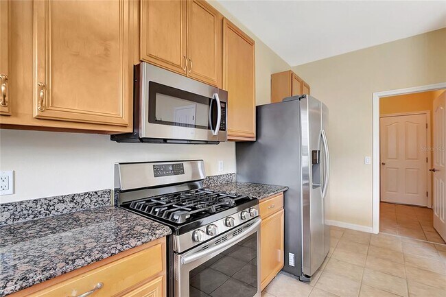 Building Photo - 6767 Waterton Dr