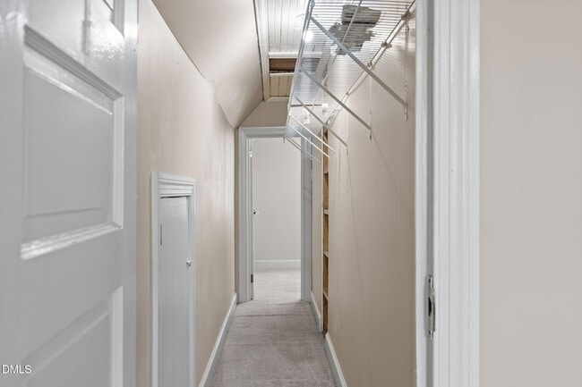 Building Photo - 302 W Main St