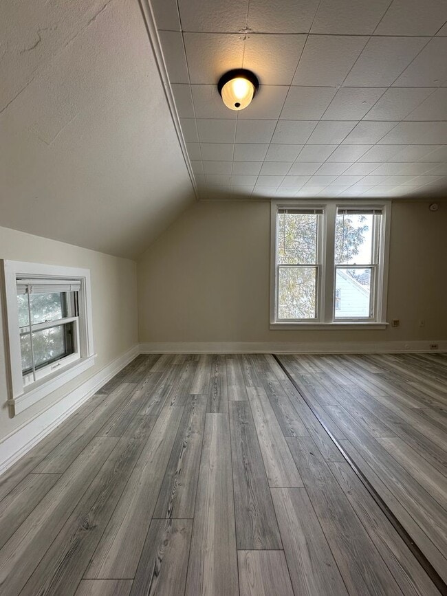 Building Photo - 1510 24th St