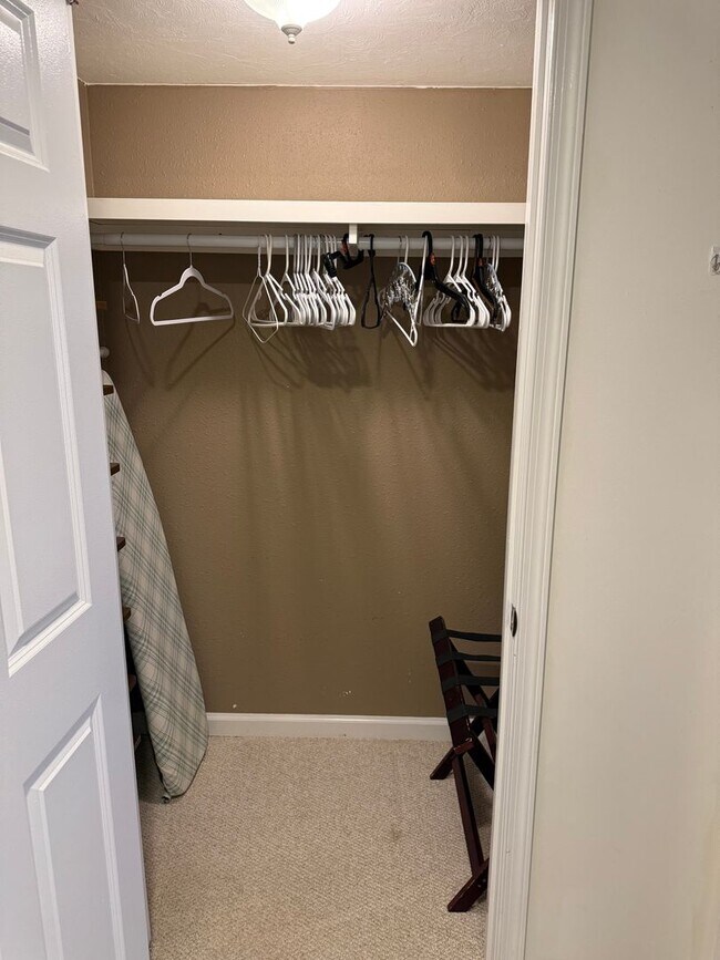 Building Photo - 558 Shippensburg Rd