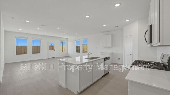 Building Photo - 1926 Wood Warbler