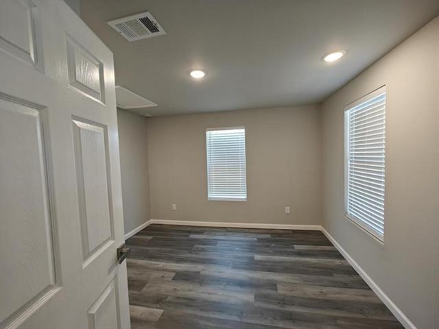 Building Photo - 207 W College Ave