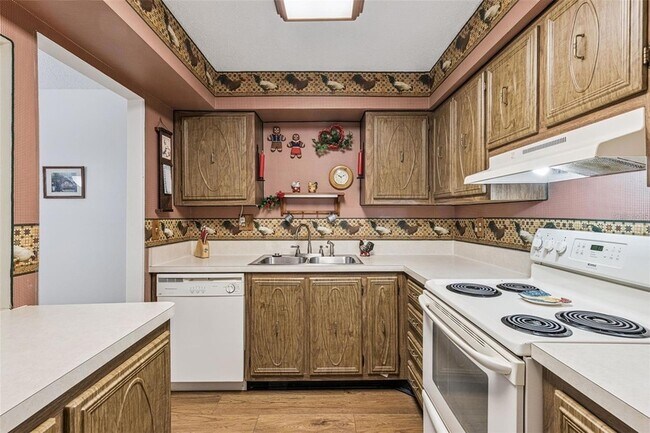 Building Photo - 508 Orange Dr