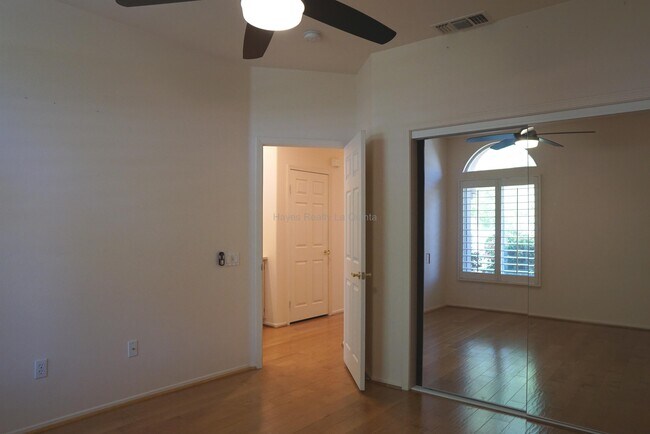 Building Photo - 78585 Autumn Ln
