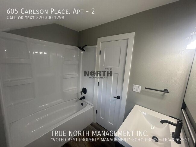 Building Photo - 605 Carlson Pl