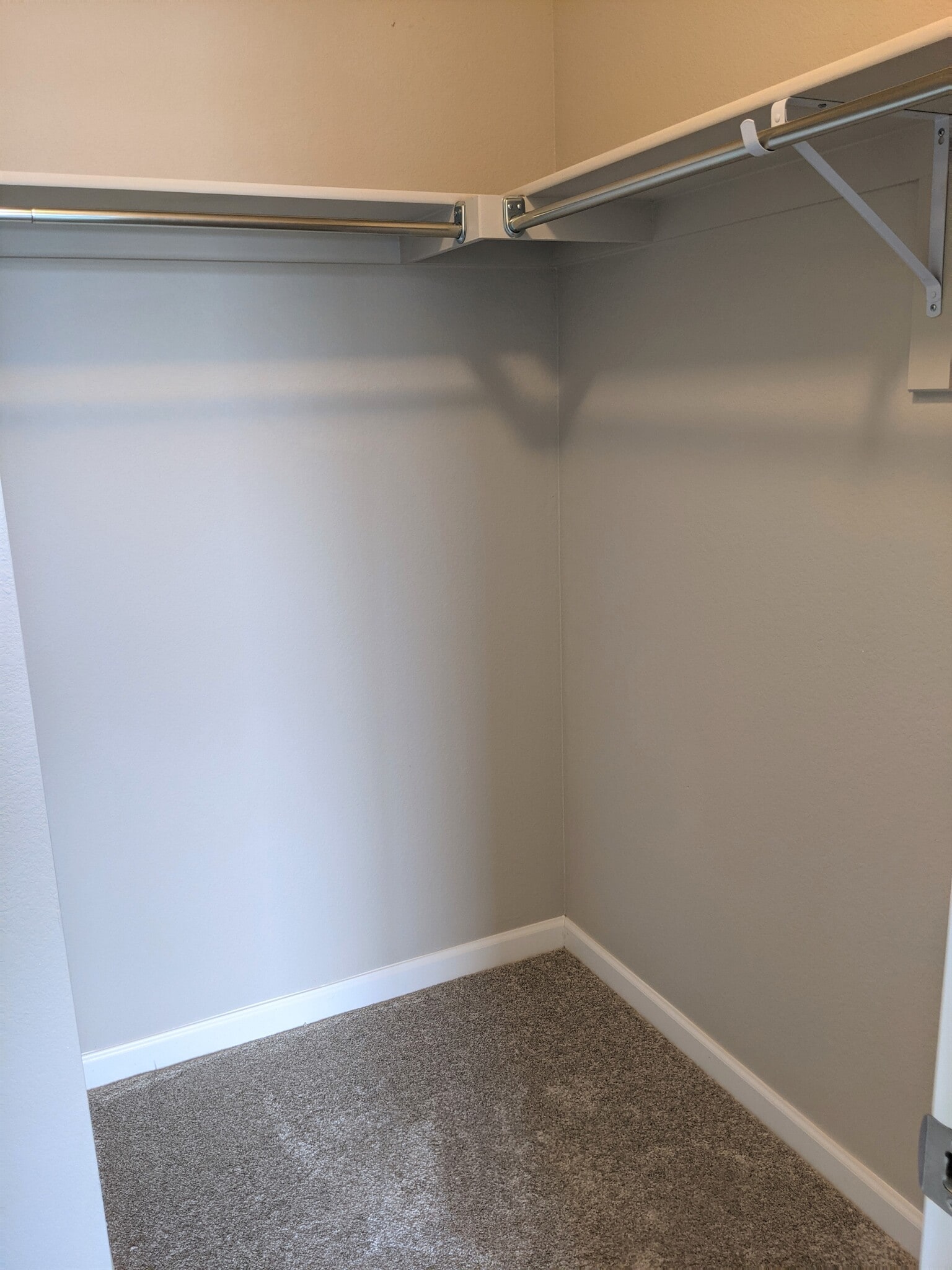 Closet - 14925 E Belleview Dr