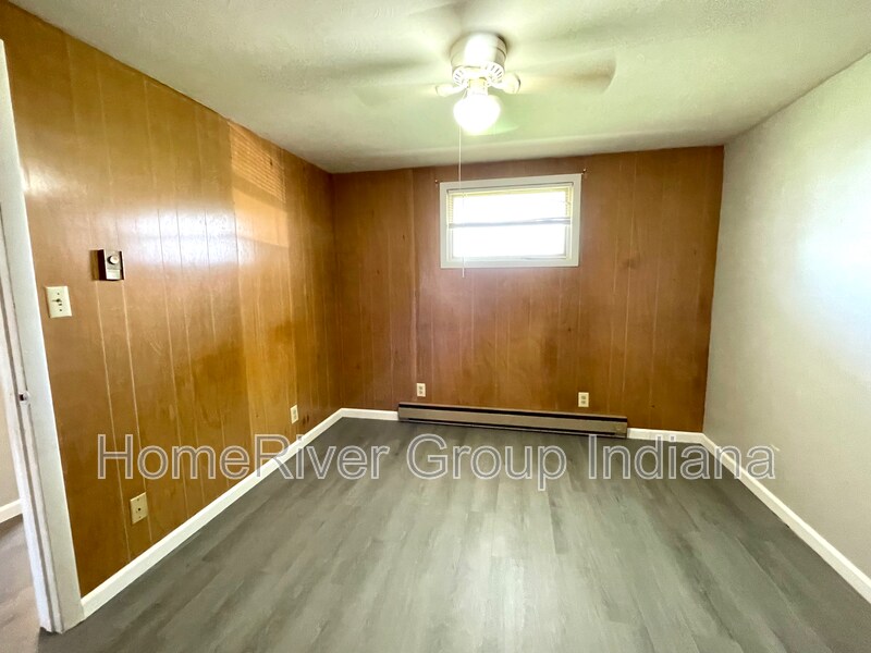 Building Photo - 118 Maple Ln