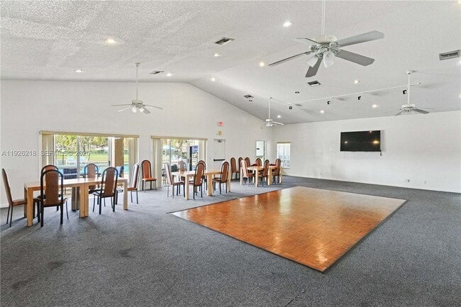 Building Photo - 9568 Boca Gardens Pkwy