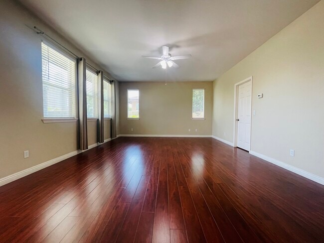 Building Photo - 6812 Kenton Pl