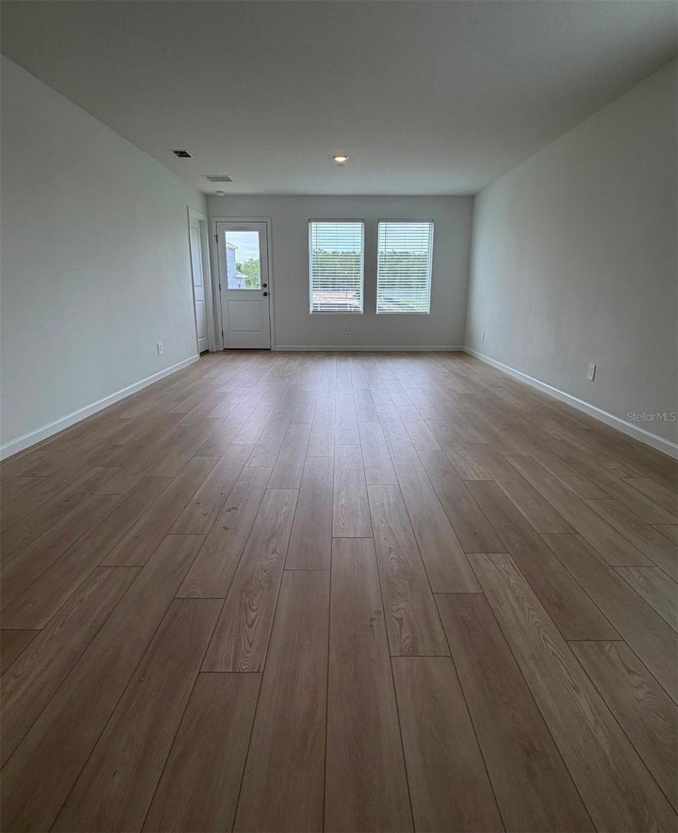 Building Photo - 5513 Pimenta Ct