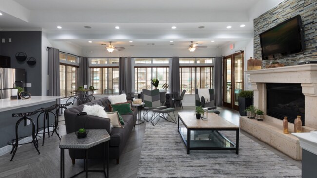 Building Photo - 3250 Hudson Crossing