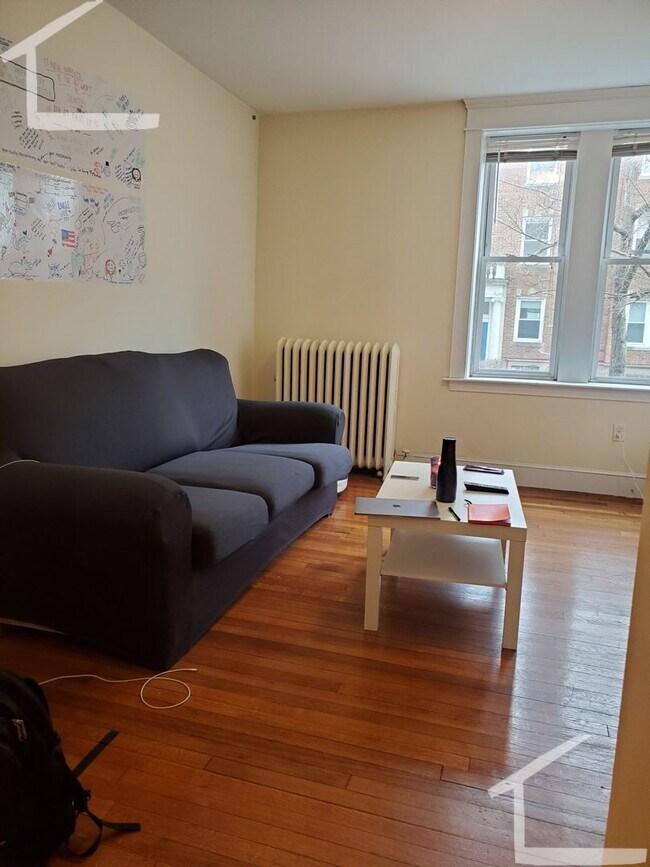 Building Photo - Coolidge Corners finest.......