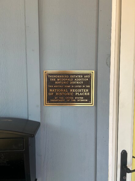 Building Photo - 8114 N 57th Dr
