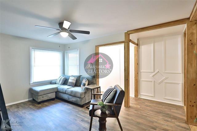 Building Photo - 1625 Burger St