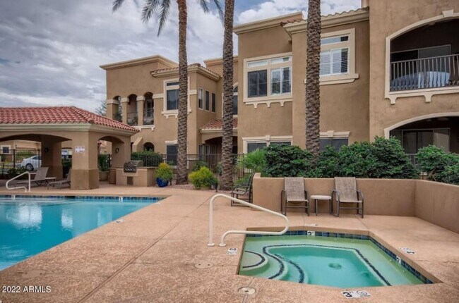 Building Photo - Furnished Scottsdale Condo w/2 car garage