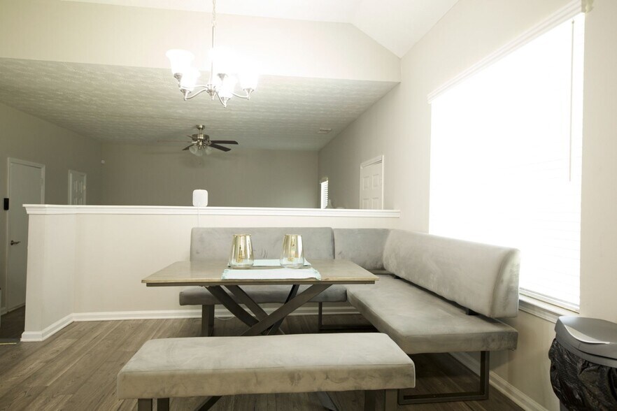 Building Photo - 6116 Citico River Ln